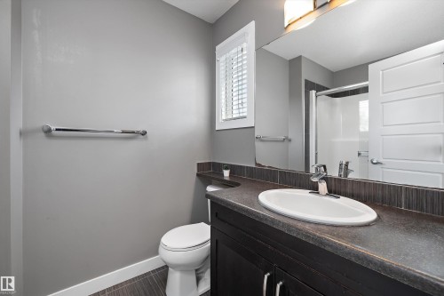 7212 23 Avenue, Edmonton, AB 