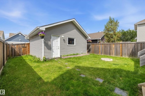 7212 23 Avenue, Edmonton, AB 