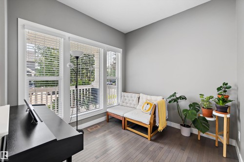 7212 23 Avenue, Edmonton, AB 