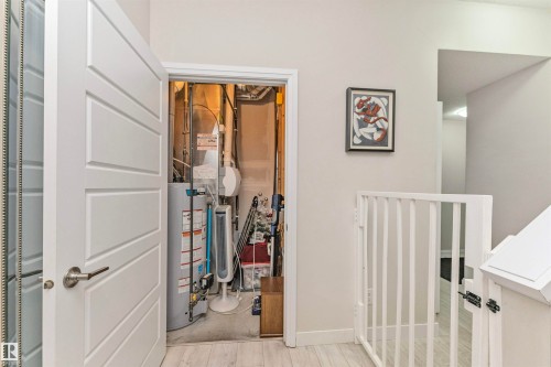43 3710 Allan Drive, Edmonton, AB - Indoor Photo Showing Other Room