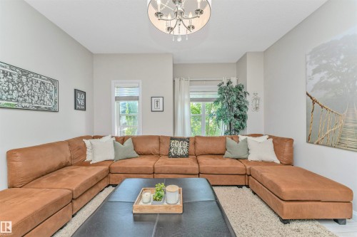 43 3710 Allan Drive, Edmonton, AB - Indoor Photo Showing Living Room