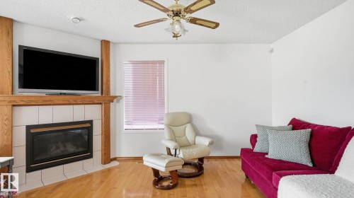 Living room - 1225 Kane Wynd, Edmonton, AB 