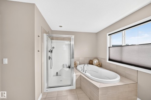 22131 95 Avenue, Edmonton, AB 
