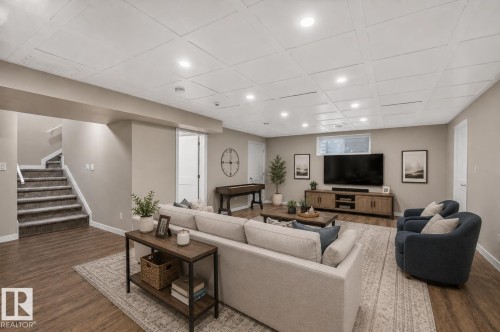 22131 95 Avenue, Edmonton, AB 