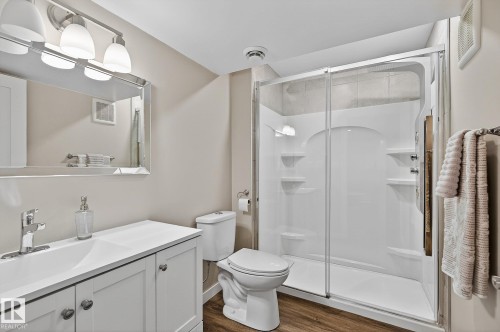 22131 95 Avenue, Edmonton, AB 