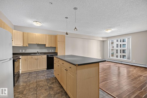417 10311 111 Street, Edmonton, AB 