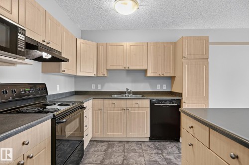 417 10311 111 Street, Edmonton, AB 
