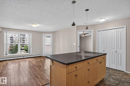 417 10311 111 Street, Edmonton, AB 