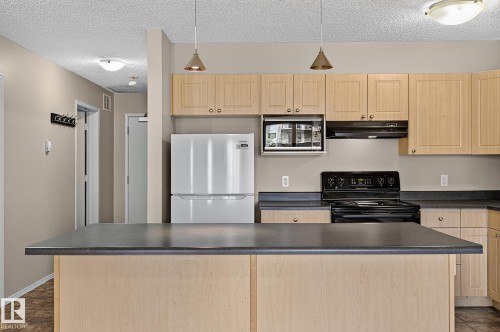 417 10311 111 Street, Edmonton, AB 