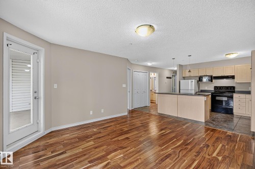 417 10311 111 Street, Edmonton, AB 