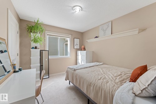 5519 209 Street Nw, Edmonton, AB - Indoor Photo Showing Bedroom