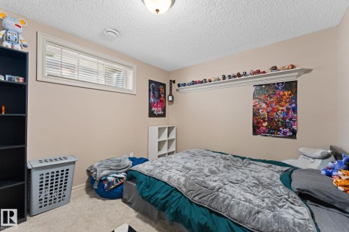 5519 209 Street Nw, Edmonton, AB - Indoor Photo Showing Bedroom