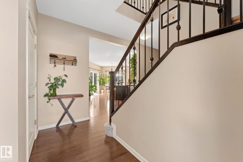 5519 209 Street Nw, Edmonton, AB - Indoor Photo Showing Other Room