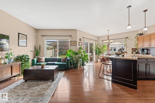 5519 209 Street Nw, Edmonton, AB - Indoor