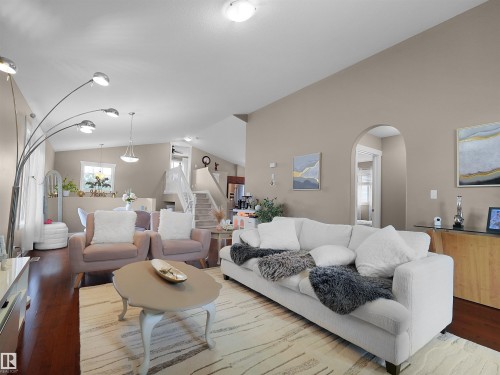 3704 141 Avenue, Edmonton, AB 