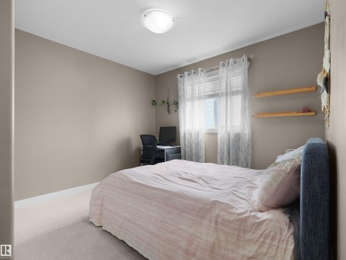 3704 141 Avenue, Edmonton, AB 