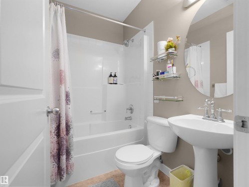 3704 141 Avenue, Edmonton, AB 