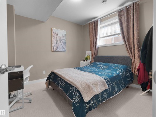 3704 141 Avenue, Edmonton, AB 