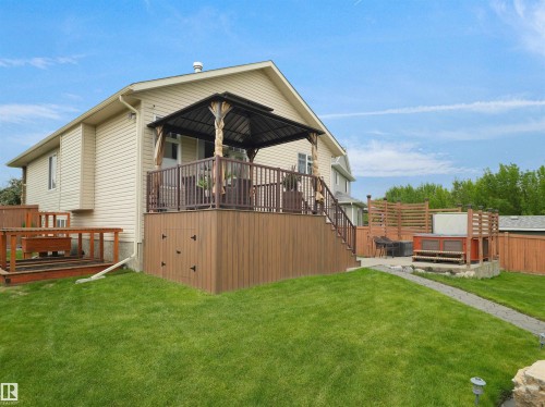 3704 141 Avenue, Edmonton, AB 