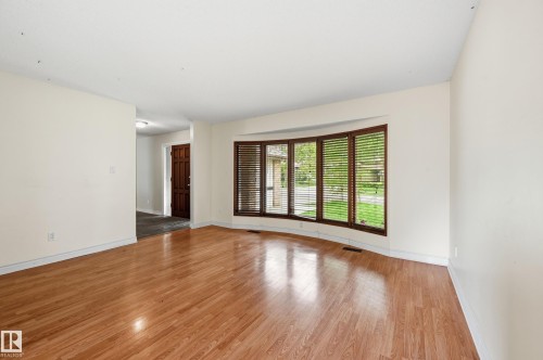 49 Pineridge Crescent, St. Albert, AB - Indoor Photo Showing Other Room