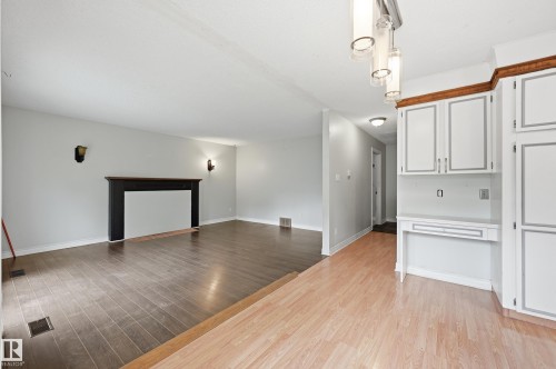 49 Pineridge Crescent, St. Albert, AB - Indoor