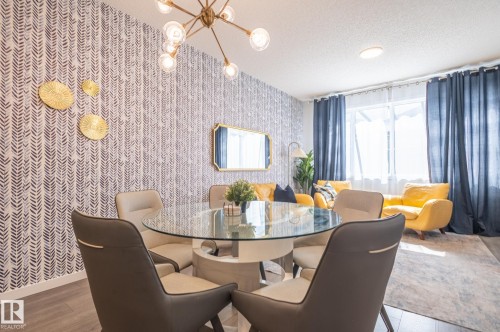 2015 Desrochers Drive, Edmonton, AB 