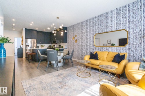 2015 Desrochers Drive, Edmonton, AB 