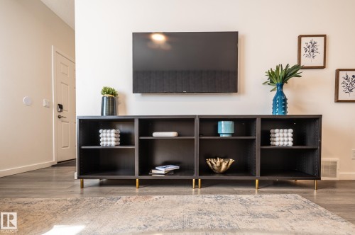 2015 Desrochers Drive, Edmonton, AB 