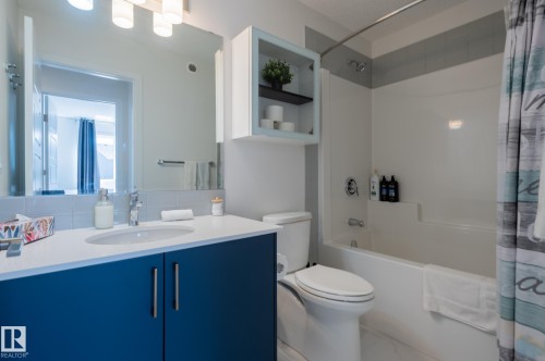 2015 Desrochers Drive, Edmonton, AB 