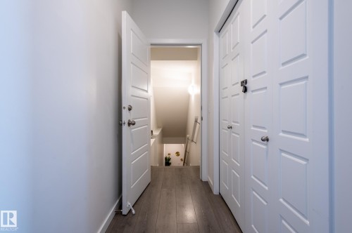 2015 Desrochers Drive, Edmonton, AB 