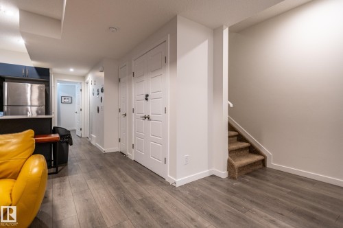 2015 Desrochers Drive, Edmonton, AB 