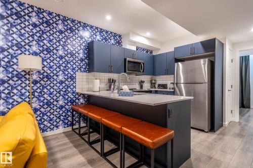 2015 Desrochers Drive, Edmonton, AB 