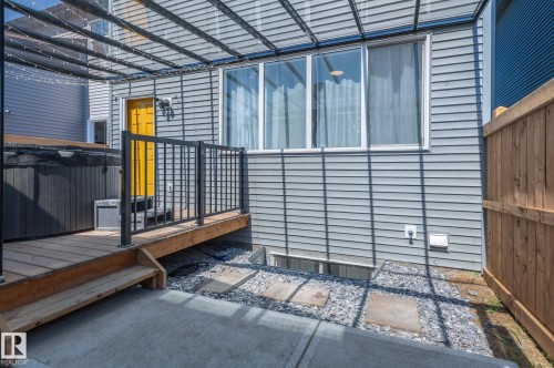 2015 Desrochers Drive, Edmonton, AB 