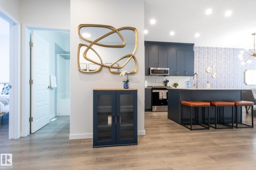 2015 Desrochers Drive, Edmonton, AB 