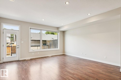 3 10620 65 Avenue, Edmonton, AB 