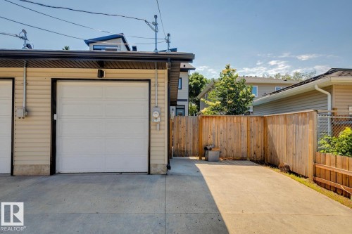 3 10620 65 Avenue, Edmonton, AB 