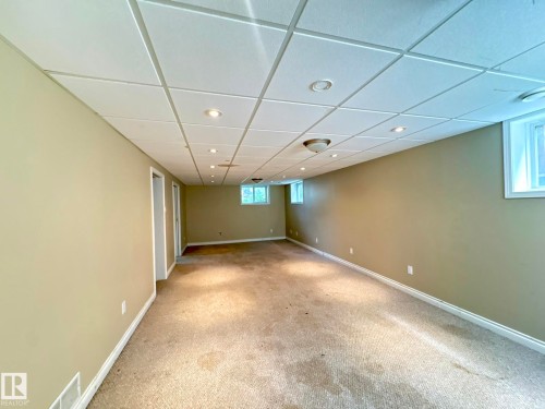 9513 88 Avenue, Edmonton, AB 