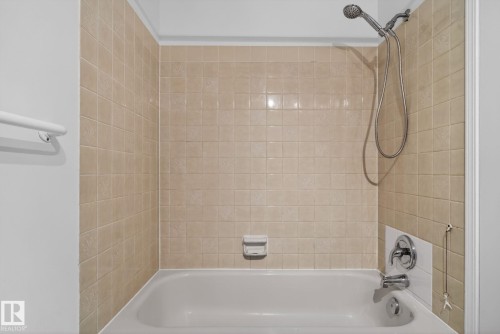 8403 190 Street, Edmonton, AB - Indoor Photo Showing Bathroom