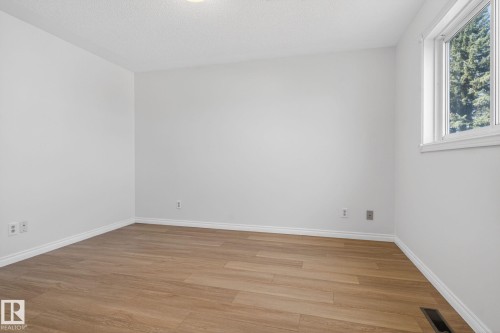 8403 190 Street, Edmonton, AB - Indoor Photo Showing Other Room