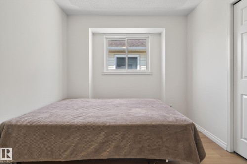 8403 190 Street, Edmonton, AB - Indoor Photo Showing Bedroom