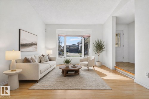 8403 190 Street, Edmonton, AB - Indoor Photo Showing Living Room