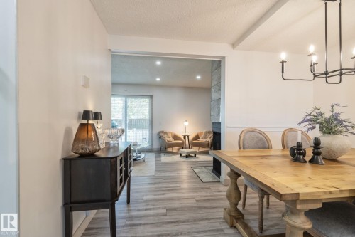 15 Grandin Wood(S), St. Albert, AB - Indoor Photo Showing Dining Room