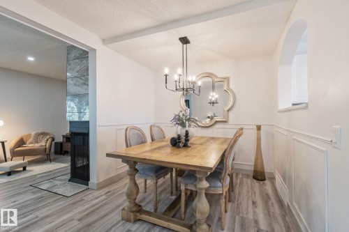 15 Grandin Wood(S), St. Albert, AB - Indoor Photo Showing Dining Room