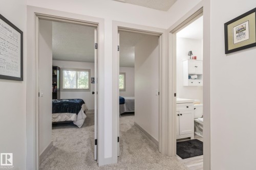 15 Grandin Wood(S), St. Albert, AB - Indoor Photo Showing Other Room