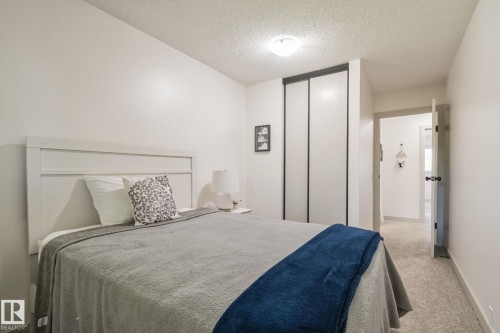 15 Grandin Wood(S), St. Albert, AB - Indoor Photo Showing Bedroom