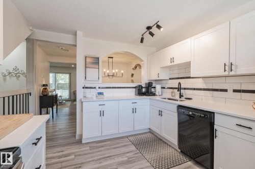 15 Grandin Wood(S), St. Albert, AB - Indoor Photo Showing Kitchen With Double Sink