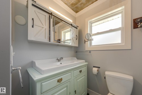 4810 42 Street, Beaumont, AB - Indoor Photo Showing Bathroom