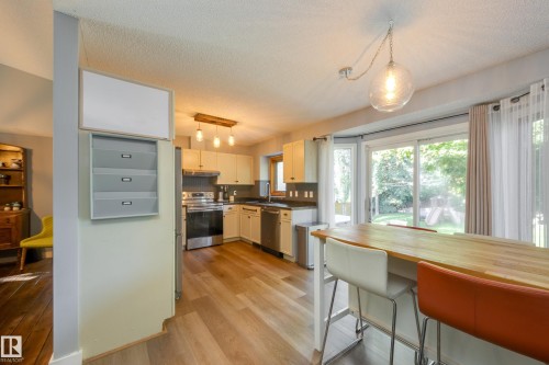 4810 42 Street, Beaumont, AB - Indoor Photo Showing Kitchen