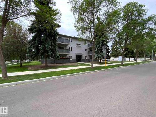106 10838 108 Street, Edmonton, AB 