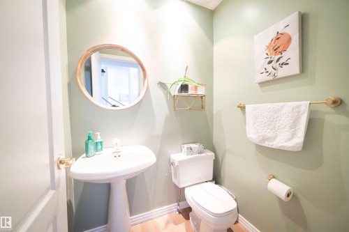 1417 115A Street, Edmonton, AB - Indoor Photo Showing Bathroom